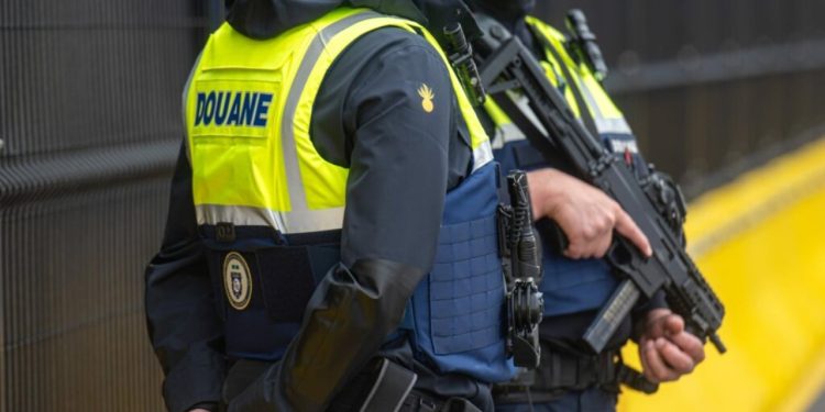 “A po bëhemi një narko-shtet?”, letra shqetësuese e gjyqtarit belg: Mafiozët kanë infiltruar struktura të rëndësishme, demokracia kërcënohet.