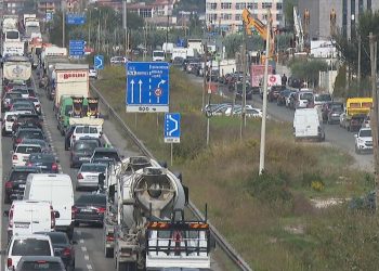 ARRSH njofton një plan të ri për menaxhimin e trafikut në autostradën Tiranë–Durrës, ku do të ketë bllokim natën nga ora 23:00 deri në 06:00.