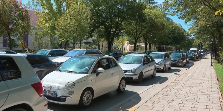 Akademia Kombëtare e Drejtimit, element i strategjisë për forcimin e sigurisë në rrugë dhe për promovimin e shoferëve të përgjegjshëm.