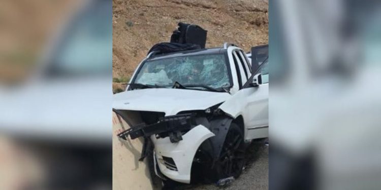 Aksident i rëndë në rrugën Kardhiq-Delvinë, shoferi humb kontrollin dhe del nga rruga, dy persona lëndohen.