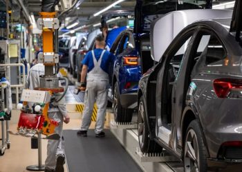 Alarm në industrinë gjermane: Bild raporton për rënien e shpejtë të prodhimit, kollaps në sektorin automobilistik dhe paralajmërime për një dimër të vështirë.