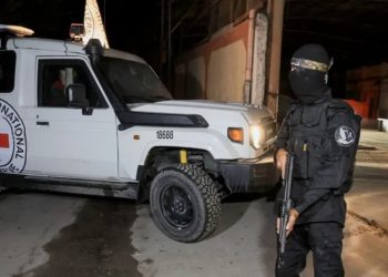 Armëpushimi në pikëpyetje, SHBA mbështet Hamasin për vonesat në rikthimin e trupave.