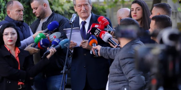 Arrestimi i Metës, Berisha kritikon kreun e SPAK: Është i përfshirë, nuk ka nisur procedim për shkelje të ligjit.