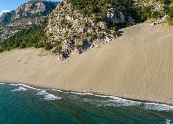Arrestohen 9 individë për falsifikim dokumentesh dhe shpërdorim detyre në rastin e Rana e Hedhun, pas një urdhri të Gjykatës