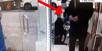 Arrestohen dy të rinj me precedent penal në Tiranë, të akuzuar për vjedhjen e biçikletave dhe mjeteve elektrike gjatë dy muajve të fundit.