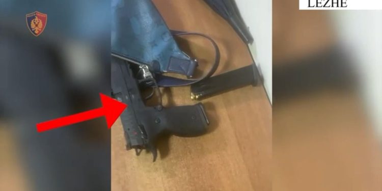 Arrestohet 30-vjeçari në Lezhë, pasi u kap duke lëvizur i armatosur me armë zjarri.