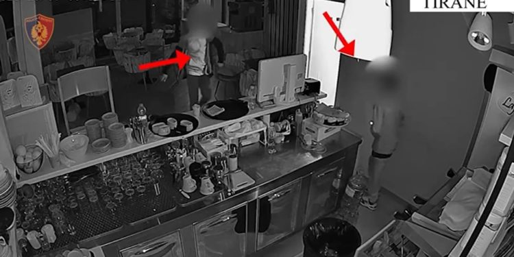 Arrestohet i riu në Tiranë për nxitjen e 13-vjeçarit në kryerjen e vjedhjes