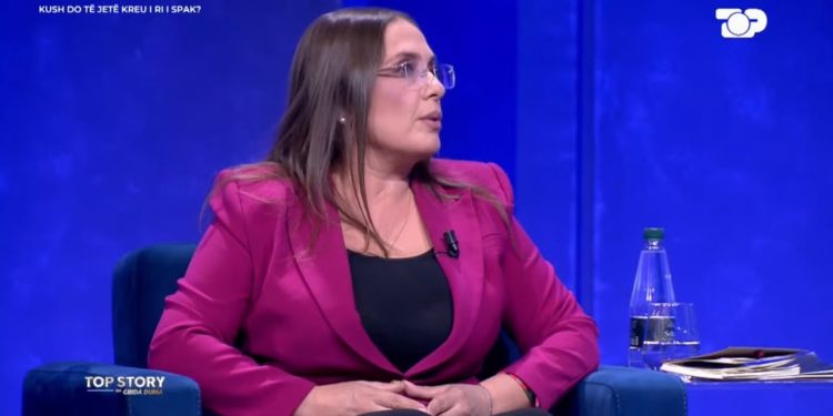 “Arsyetimi i amerikanëve të çon drejt…”, gazetarja Hoxha zbardh prapaskenat e garës për udhëheqësin e SPAK-ut.