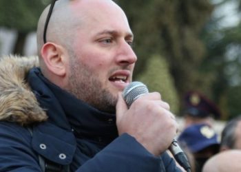 Berisha përgëzon Lapajn për mbështetje: Florian Binaj, një aktivist për kauza dhe luftëtar ndaj korrupsionit.