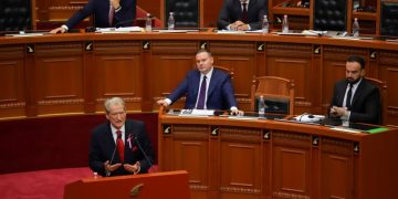 Berisha shpall: Nuk kam asnjë kontest personal me Dumanin, a do t'i shmangem takimit?