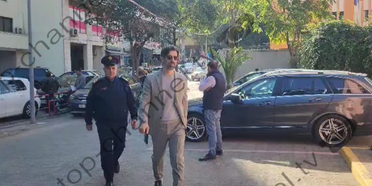 Biznesmeni Elman Abule paraqitet para GJKKO-së