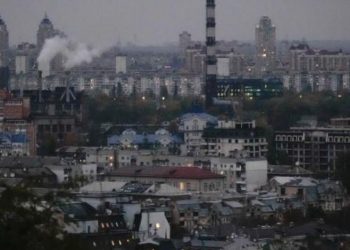 Bllokimi i negociatave për paqen në Ukrainë: Putin kërkon kontrolle mbi Donbasin, ndërsa NATO dhe BE shpresojnë në Kievi.