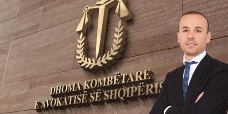 Bojkoti i avokatëve ka bllokuar funksionimin e gjykatave, ndërsa ata protestojnë për arrestimin e një kolegu nga prokurorinë e Elbasanit.