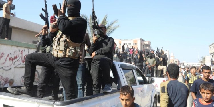 “Çarmatosja e menjëhershme është e pamundur,” thotë zyrtari i lartë i Hamasit: Të dhëna për një armëpushim 5-vjeçar dhe praninë në terren.