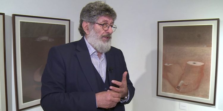 “Çarshia e krijimtarisë”/ Piktori Gazmend Leka paraqet mbi 80 vepra në Galerinë FAB