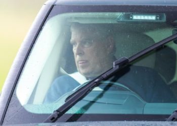 Deputetja britanike kërkon sqarime mbi të ardhurat e Princit Andrew pas pagesës prej 12 milionë paund për gjyqin.