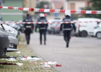 Disa javë e kishte ndjekur, burri vret ish-bashkëshorten në Itali, e godet me thikë në fytyrë dhe largohet.