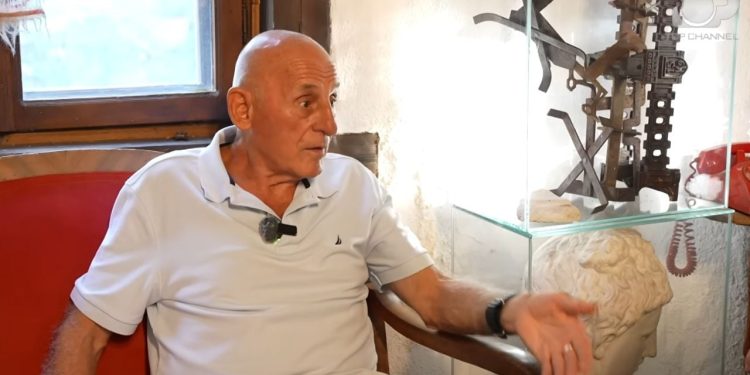 Djali i Teme Sejkos tregon përjetimet e tij në një intervistë ekskluzive në TCH: Isha 12 vjeç kur babai im u ekzekutua. Tragjeditë vazhduan me vëllain dhe mamanë. Takimi me Lubonjën pas daljes nga burgu në Spaç.