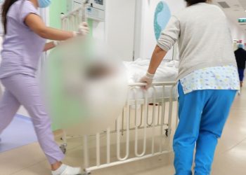 Djegie të rënda pas një zjarri në banesë, 6-vjeçarja nga Maliqi pranon ndihmën mjekësore në QSUT, reagon Ministria e Shëndetësisë.