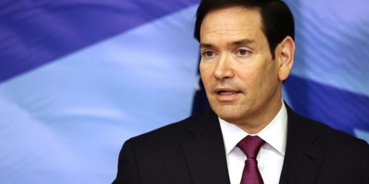 “Do të vazhdojmë deri në kthimin e trupave të tyre”, Rubio takon familjet e të prekurve në Izrael.