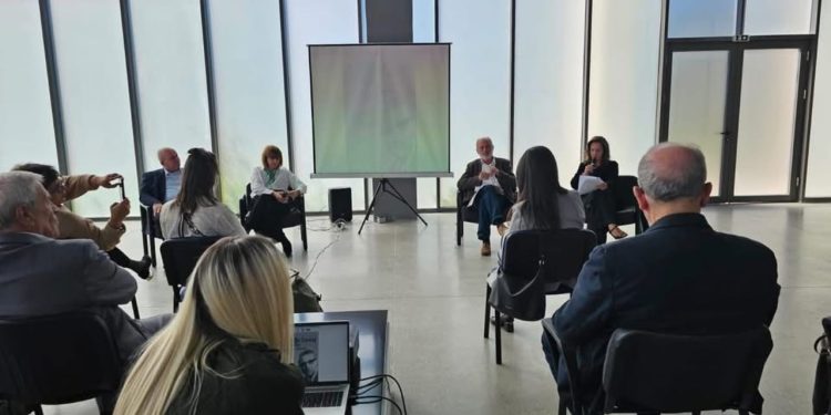 Dosja hetimore e Martin Camajt zbulon aludime dhe dyshime për bashkëpunimin e tij me Sigurimin e Shtetit.