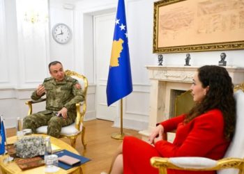 “Dronët e rrezikshëm” nga Serbia, Presidentja Osmani takon komandantin e ri të KFOR-it