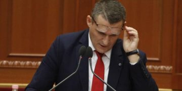 Dumani shpjegon përse Rama është konsideruar i paprekshëm: 'Emrat nuk kanë rëndësi për SPAK-in'