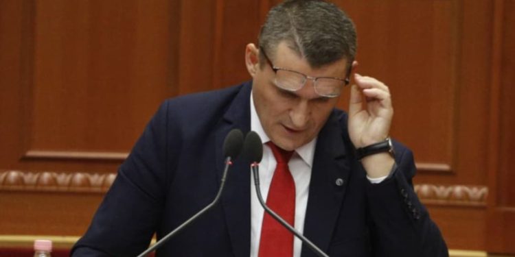 Dumani shpjegon përse Rama është konsideruar i paprekshëm: 'Emrat nuk kanë rëndësi për SPAK-in'