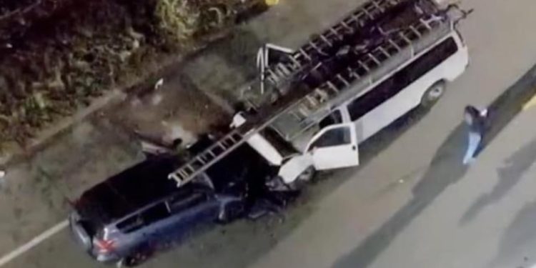 Dy autobusë përplasen ballë për ballë, 46 persona humbin jetën dhe disa të plaggosen në një tragjedi të rëndë.