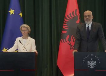 “Dyert e sektorit janë të hapura për kompanitë tuaja”, Von der Leyen ndan vlerësime për Shqipërinë: Bashkëpunimi me BE dhe reforma të rëndësishme ekonomike për vendin.