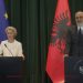 “Dyert e sektorit janë të hapura për kompanitë tuaja”, Von der Leyen ndan vlerësime për Shqipërinë: Bashkëpunimi me BE dhe reforma të rëndësishme ekonomike për vendin.