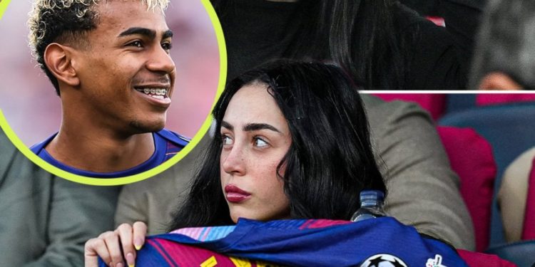 E dashura e Yamal ndodhet në stadium dhe ndjek me entuziazëm 6 golat e Barcelonës përballë Olympiacos-it.