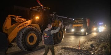 Egjipti dhe Kryqi i Kuq unifikohet në përpjekjet për të gjetur trupat e pengjeve në Gaza.