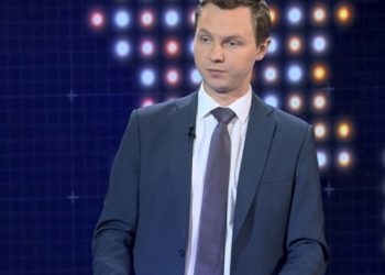 Eksperti rus Yushkov deklaron se sanksionet e SHBA-së nuk do të pengojnë eksportet e naftës nga Rusia, pasi India dhe Kina do të vazhdojnë të blejnë këtë produkt.