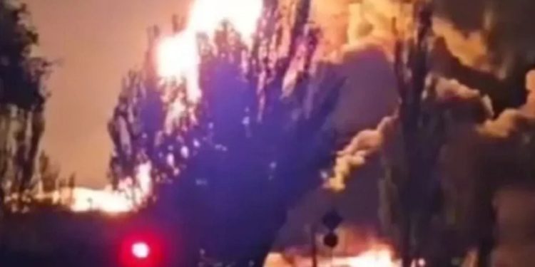 Eksplozion në një fabrikë eksplozivësh në Rusi, 3 të vdekur dhe 5 të lënduar; autoritetet ruse hedhin poshtë pretendimet për përfshirjen e forcave ukrainase në ngjarje.