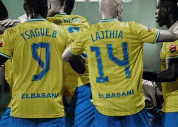 Elbasani triumfon në një përballje të ashpër me Bylisin, duke shënuar gola dhe shpërndarë shumë kartonë.