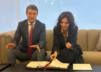 Elisa Spiropali zhvillon takimin me përfaqësuesit e Komisionit Evropian në Bruksel: Asnjë minutë për të humbur, vazhdojmë me intensitetin e negociatave.