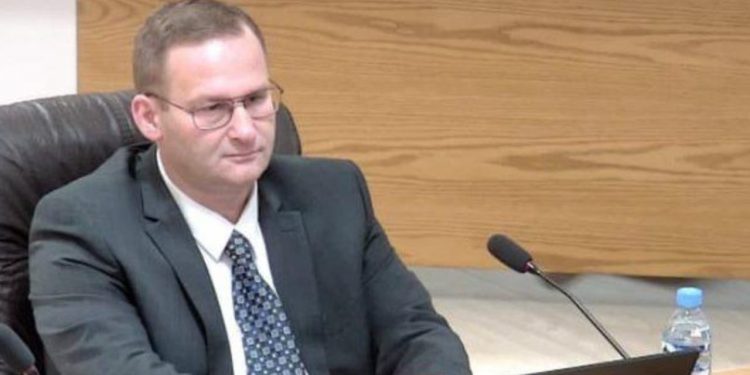 Elvin Gjokaj paraqet kandidaturën për të udhëhequr SPAK-in.