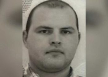 Elvis Shkambi: Historia e një studentit të historisë që nuk arriti të diplomojë, pas ekzekutimit të gjyqtarit në mes të sallës.