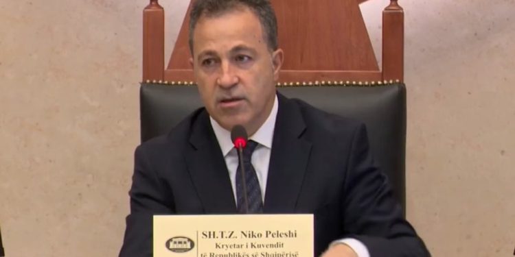 Emaili i dërguar nga Enver Hoxha, kryeparlamentari Peleshi: I kërkoj ndjesë për çdo keqkuptim, kam kërkuar...