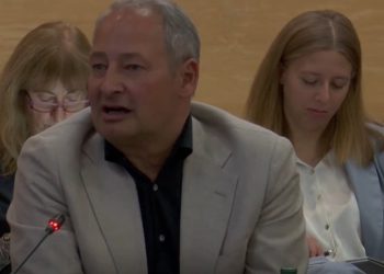 “Ende mbeten shumë çështje për të zgjidhur”, tha raportuesi për Shqipërinë në PE, Schieder: Njoh mirë Shqipërinë, procesi i zgjerimit është tepër i kërkuar.