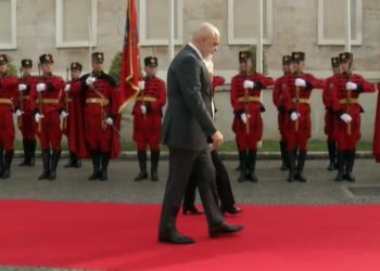 Forumi i Investimeve BE-Ballkani Perëndimor: Ursula von der Leyen do të pritet me një ceremoni zyrtare nga Rama