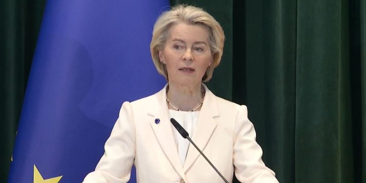 Forumi i Parë për Investimet BE – Ballkani Perëndimor/ Presidentja e KE e zbulon planin ambicioz për ndërtimin e fabrikave të AI në rajon.
