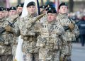 Fqinjët e Rusisë në gatishmëri për konflikti, Letonia vendos tabela për udhëzimin e qytetarëve mbi mënyrat e fshehjes në bunkerë.