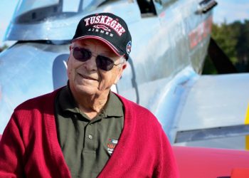 George Hardy, piloti i fundit nga Evropa që mori pjesë në Luftën e Dytë Botërore, ndërron jetë në moshën 100 vjeçare.