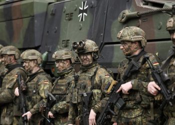 Gjashtë nga dhjetë gjermanë e refuzojnë shërbimin ushtarak të rastësishëm, tregon një sondazh.