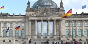 “Gjermania anuluar dyshtetësinë”, CDU/CSU: Tërheqje e pasaportës për ata që rrezikojnë vlerat kushtetuese