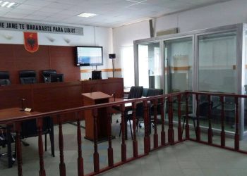 Gjykata e Durrësit ndalon zhvillimin e seancave për dy ditë në nder të gjyqtarit Astrit Kalaja.