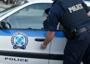 Gomonia dërgon sinjalin "SOS" në ujrat greke, ndërsa skafisti nga Saranda arrestohet me sasi të madhe droge.