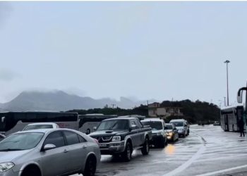 Grevë në Doganat Greke, formohen radhë në pikën kufitare të Kakavijës